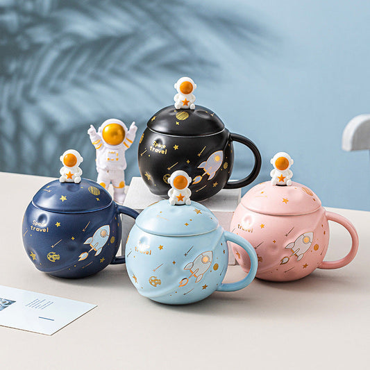 Astronaut Coffee Mug with Lid & Spoon – 3D Ceramic Space Mug 400ml